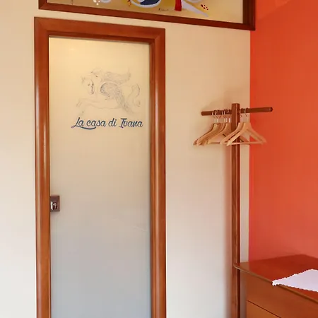 Bed & Breakfast La Casa Di Ivana 3*
