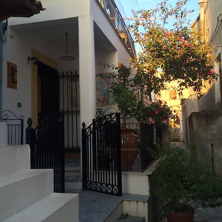 Oda ve Kahvaltı La Casa Di Ivana 3*