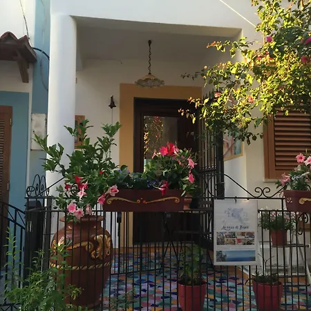 לינה וארוחת בוקר La Casa Di Ivana