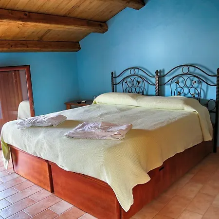 לינה וארוחת בוקר La Casa Di Ivana 3*