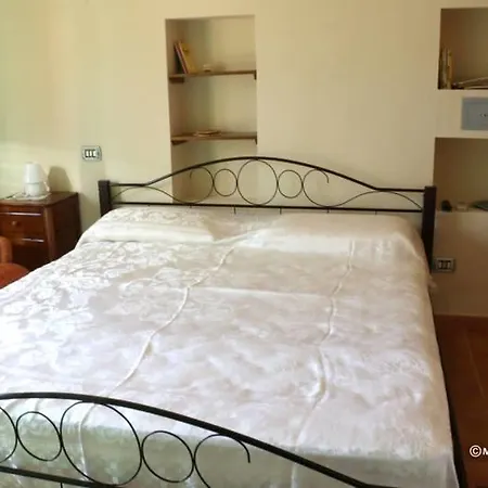 La Casa Di Ivana Bed & Breakfast
