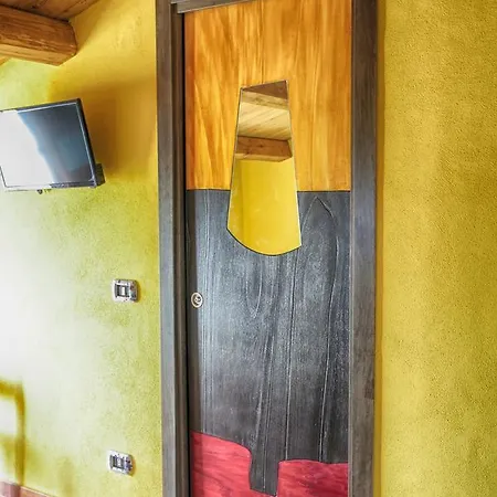 La Casa Di Ivana 3*