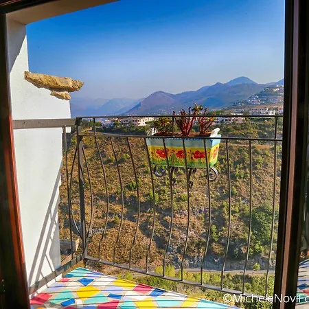 La Casa Di Ivana Bed & Breakfast *