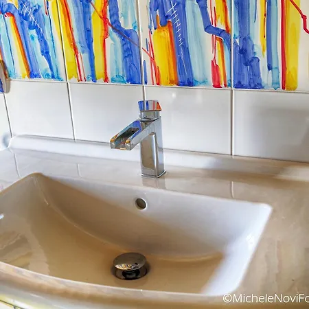 La Casa Di Ivana 住宿加早餐酒店 圣尼科拉阿尔切拉