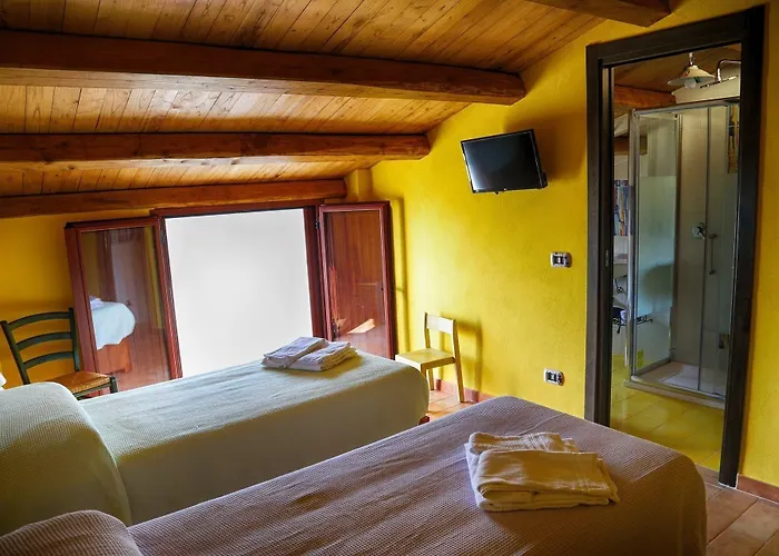 לינה וארוחת בוקר La Casa Di Ivana 3*