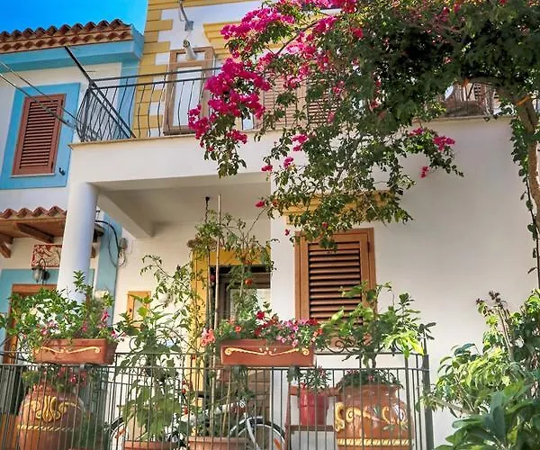 לינה וארוחת בוקר La Casa Di Ivana סן ניקולה ארצ'לה